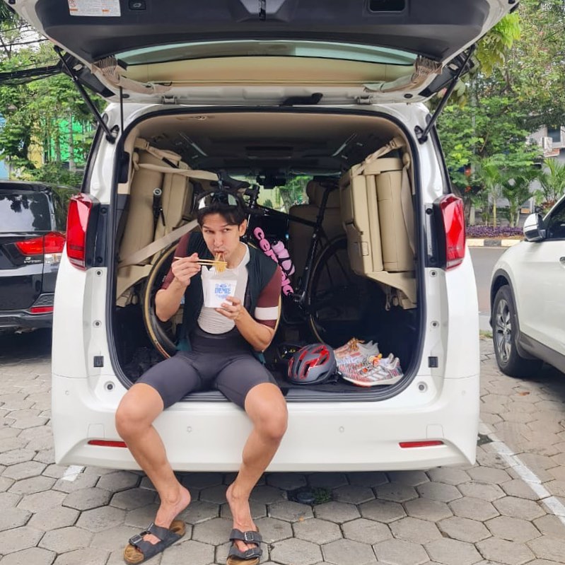 9 Pola makan Dimas Beck jaga tubuh sehat, bikin nggak mudah capek
