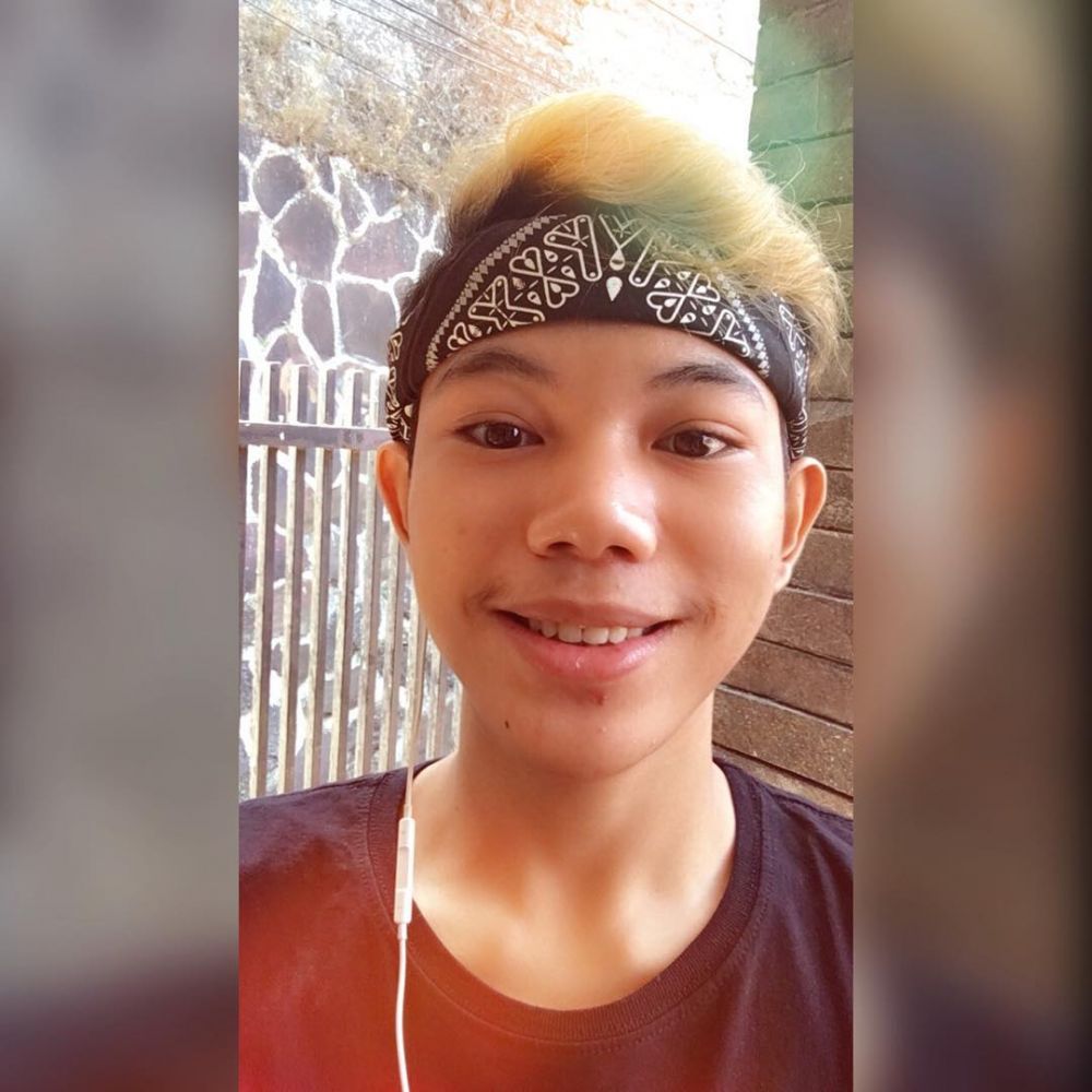 9 Transformasi gaya rambut Tegar Septian dari awal karier hingga kini