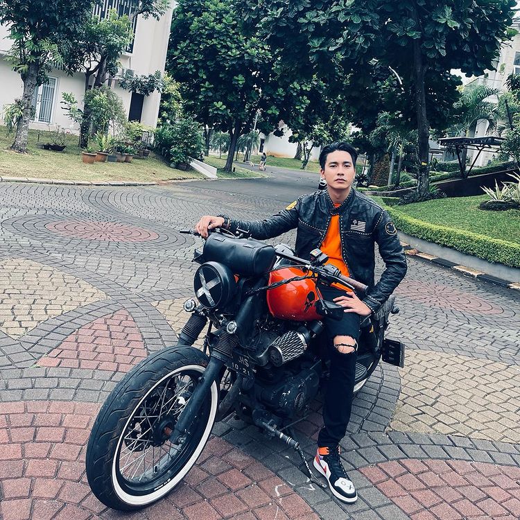 Kisah 9 artis pernah jadi pengamen, Tegar Septian kini idola Malaysia