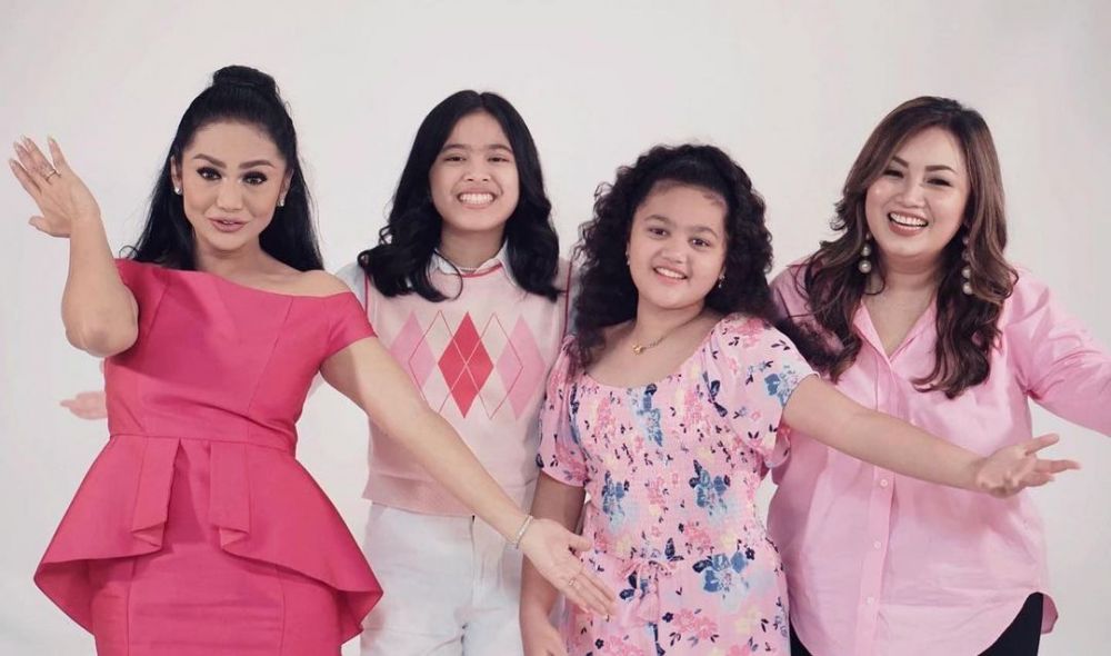 7 Potret Amora duet dengan Krisdayanti, penampilannya panen pujian