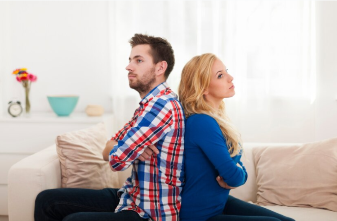 Posesif adalah sifat mengekang, kenali ciri-ciri dan cara mengatasinya