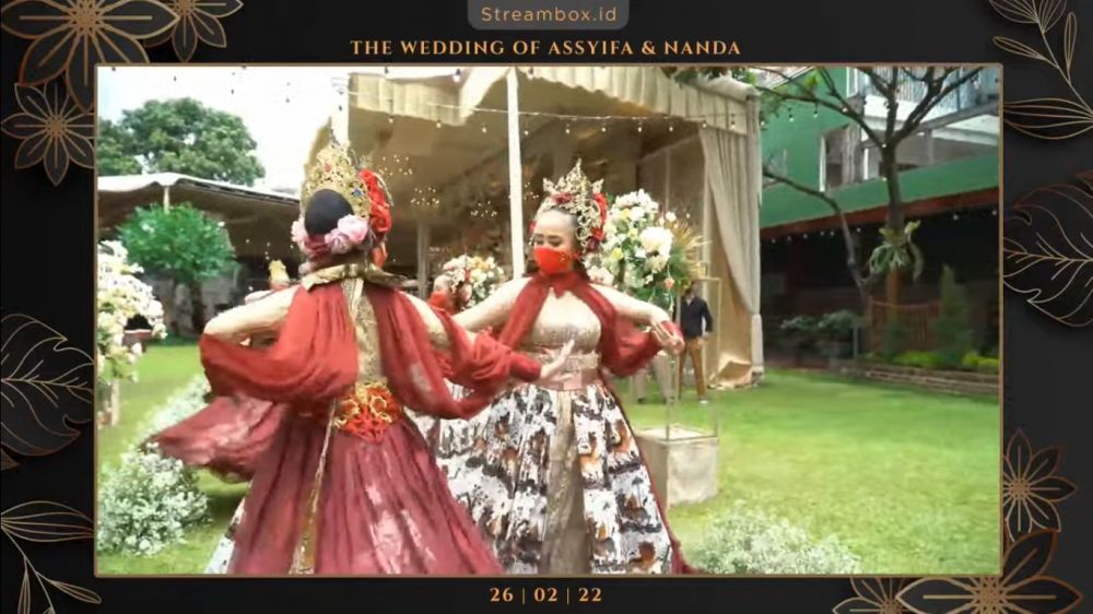 9 Momen resepsi kedua Syifa adik Ayu Ting Ting, usung adat Sunda