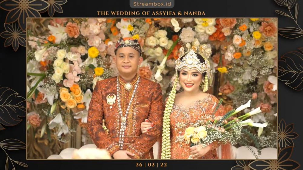 9 Momen resepsi kedua Syifa adik Ayu Ting Ting, usung adat Sunda