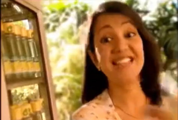 Model iklan minyak kayu putih 90-an kini jadi artis, ini 9 potretnya