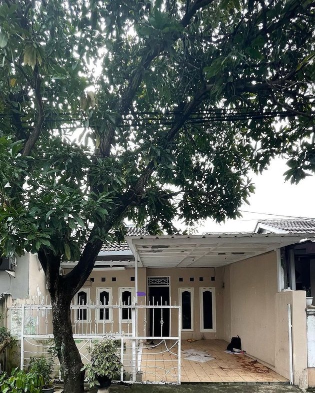 Mewah bernuansa putih, intip 11 potret rumah baru Vinessa Inez