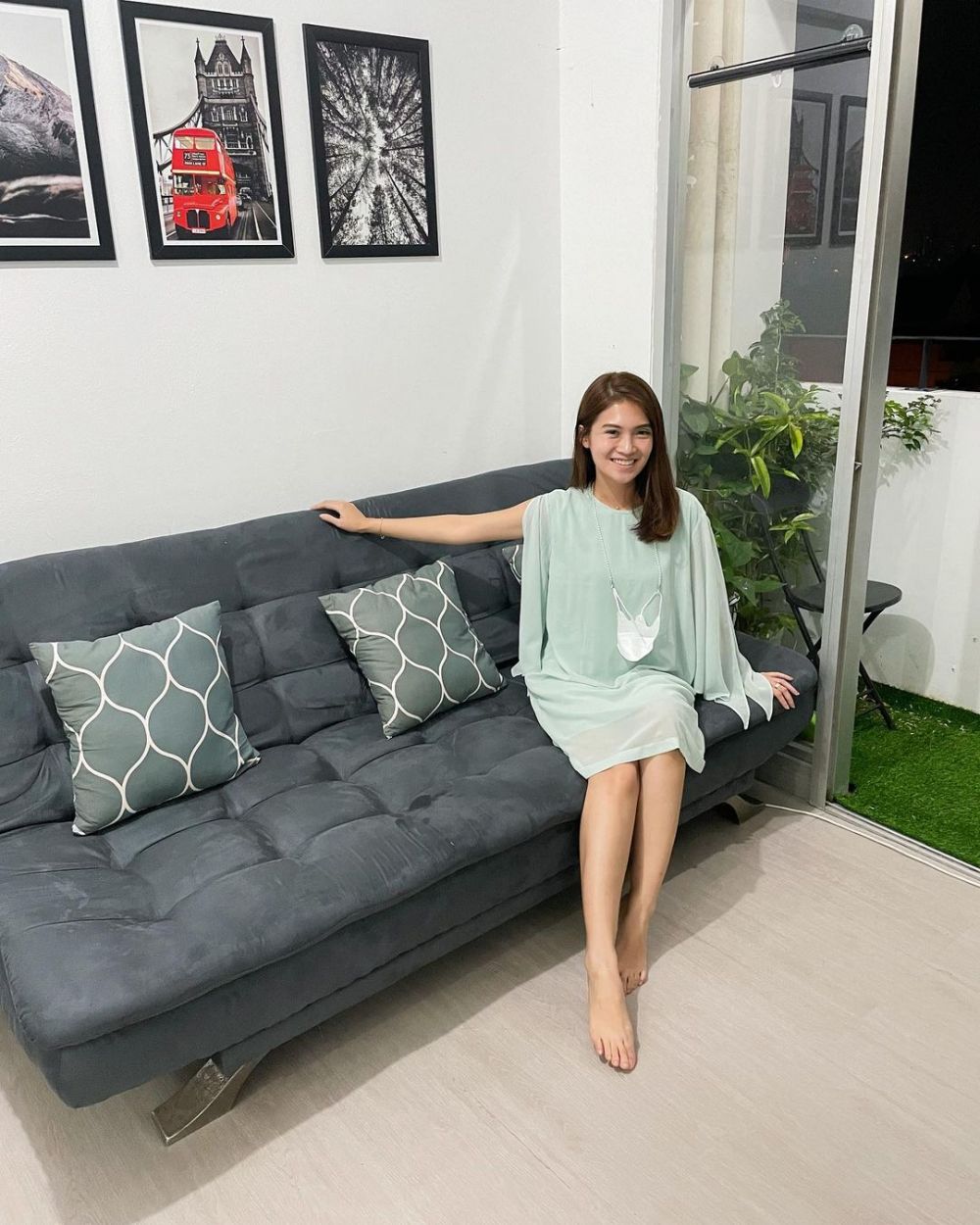 Mewah bernuansa putih, intip 11 potret rumah baru Vinessa Inez