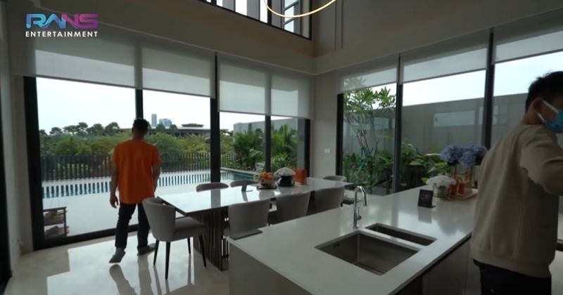 Investasikan penghasilannya, ini 11 potret rumah Raffi Ahmad di BSD