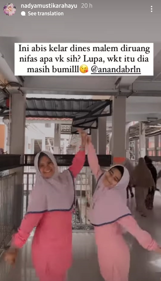 9 Potret Nadya Mustika saat zaman kuliah, wajah polosnya memesona