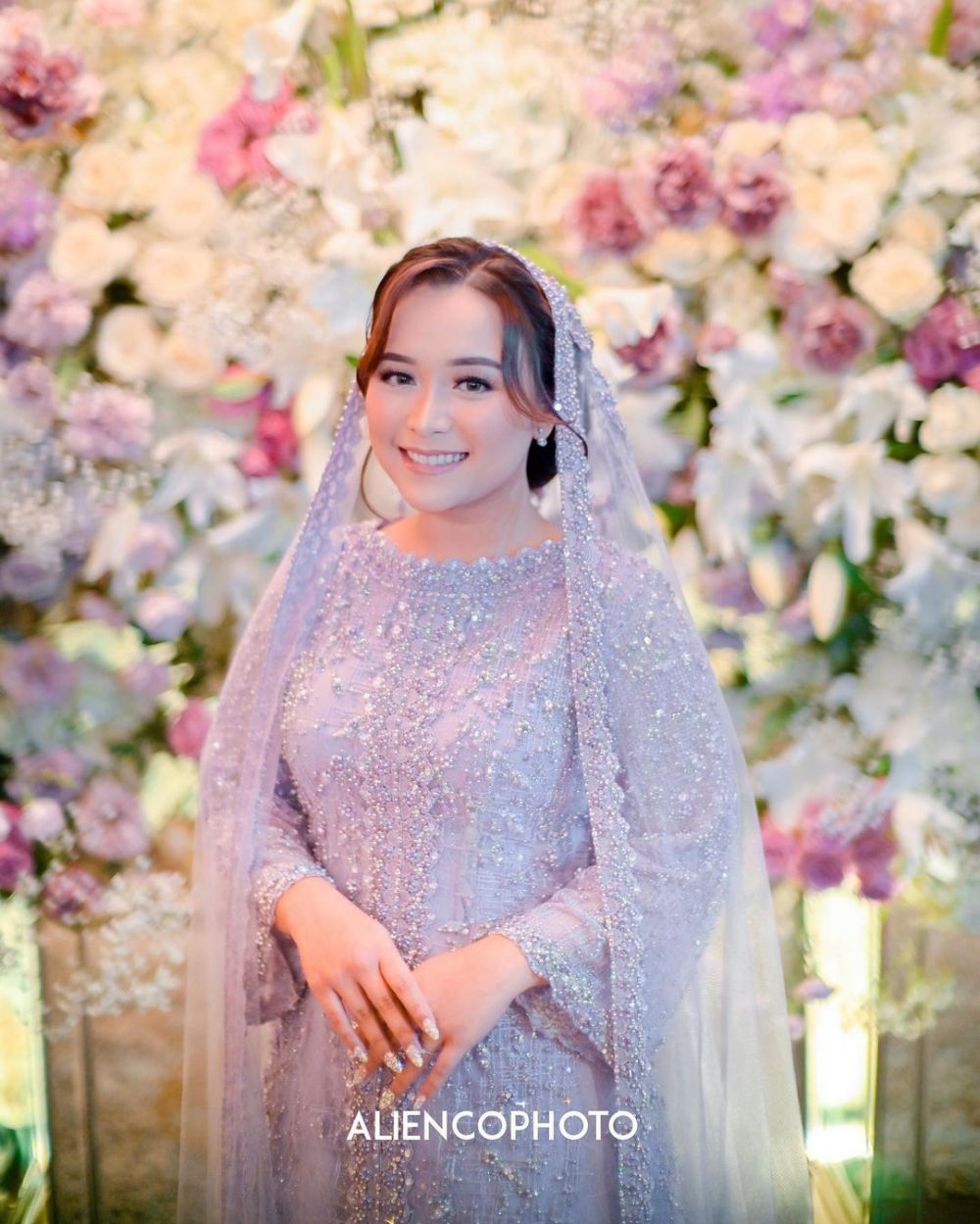 11 Gaya Syifa adik Ayu Ting Ting dari lamaran hingga resepsi