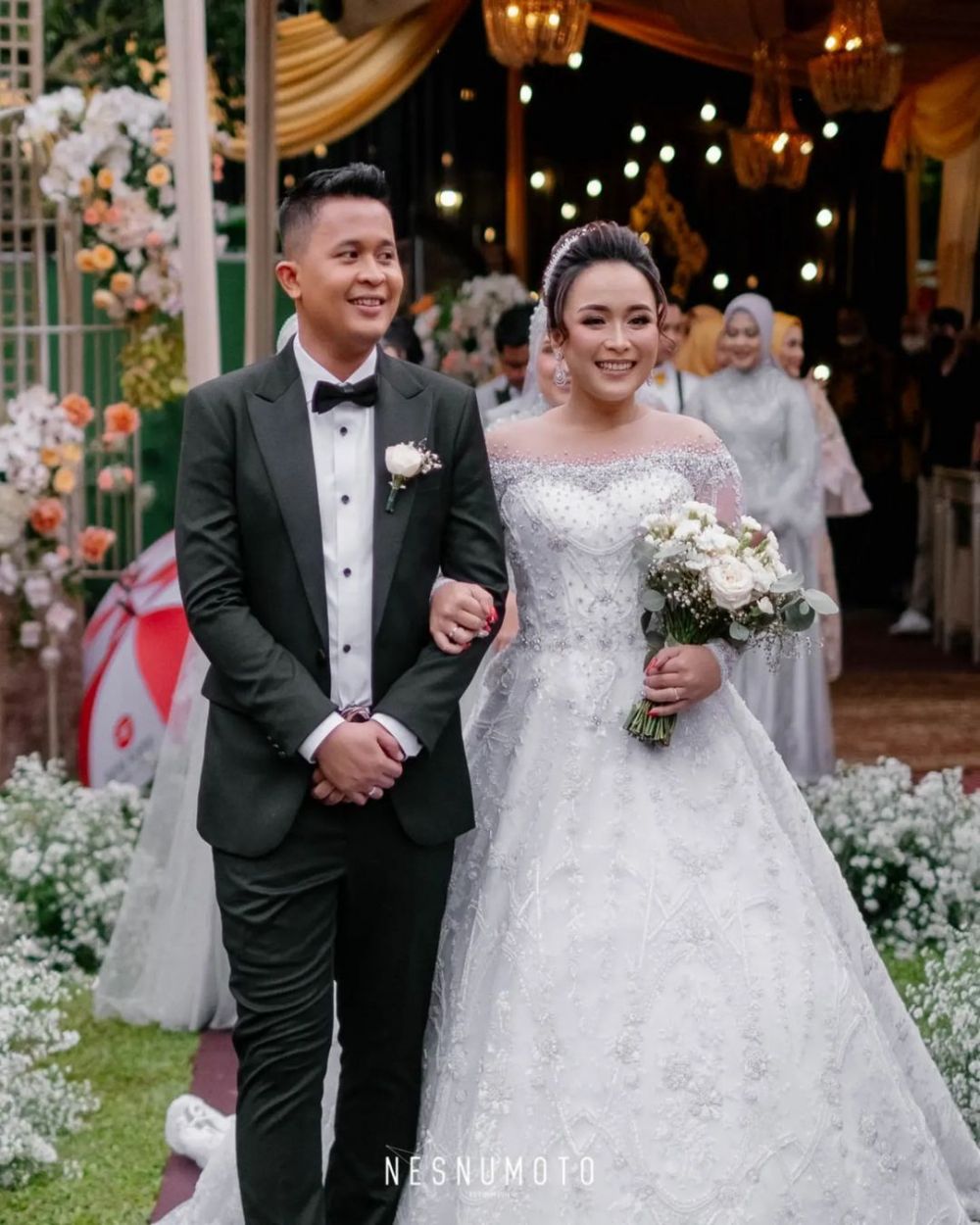 11 Gaya Syifa adik Ayu Ting Ting dari lamaran hingga resepsi