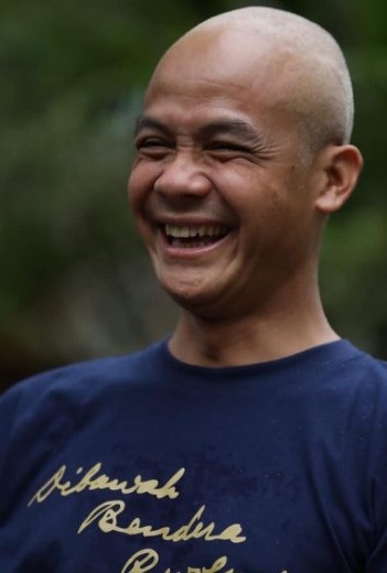 Ganjar Pranowo tampil botak untuk dukung anak kanker, ini 7 potretnya