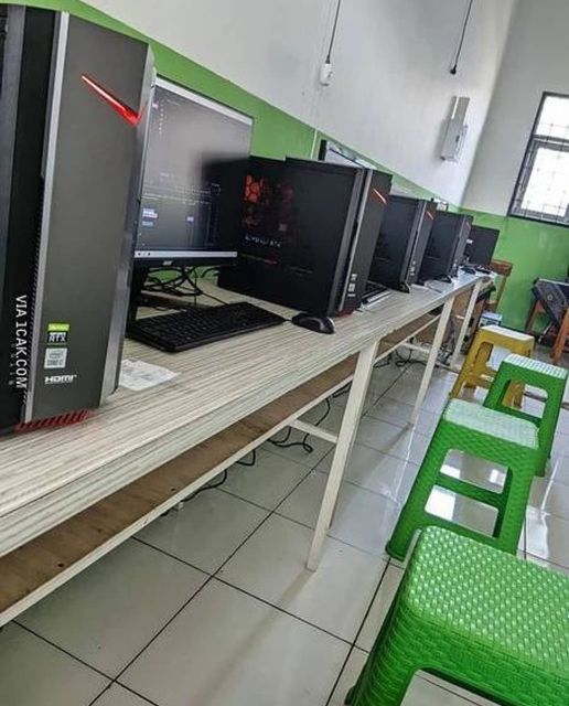 13 Potret janggal di sekolah ini lucunya bikin nggak habis pikir