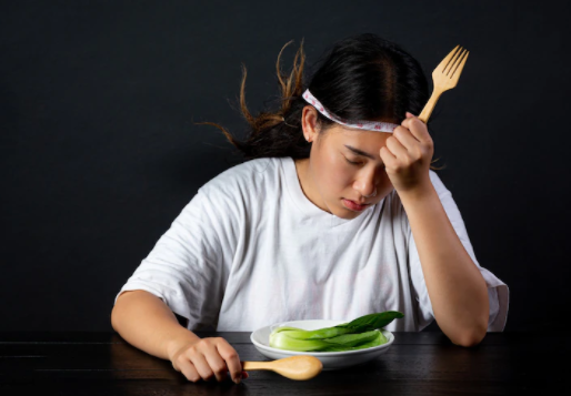 Anoreksia adalah gangguan pola makan, kenali penyebab dan gejalanya