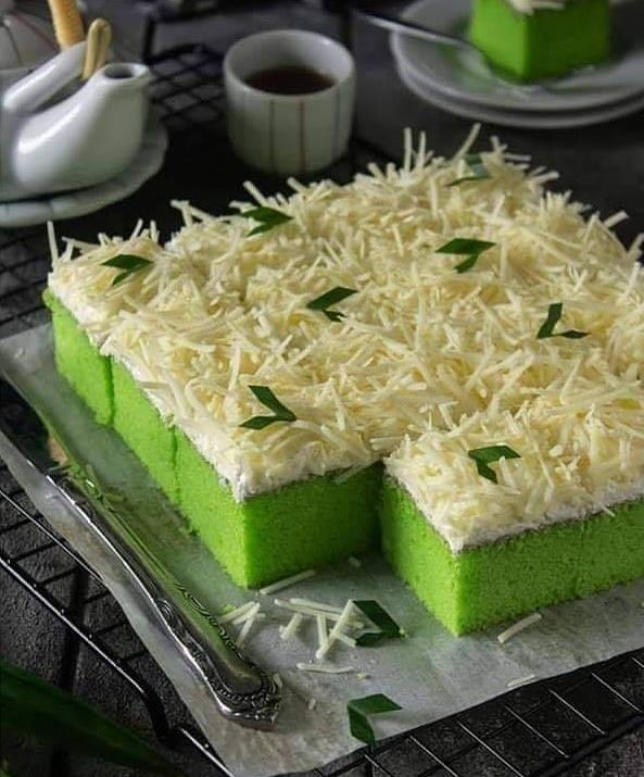 17 Cara membuat bolu pandan super lembut dan mengembang sempurna