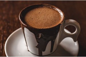 Sering dikonsumsi, 8 minuman ini ternyata bisa bikin perut buncit