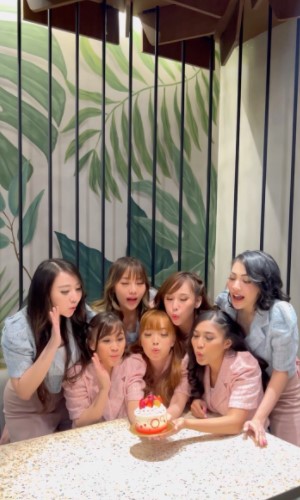 momen reuni Cherrybelle berbagai sumber