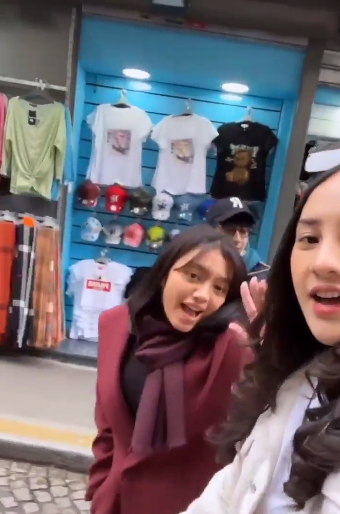 7 Momen manis Alleia anak Ariel Noah dan Anya Geraldine di Paris