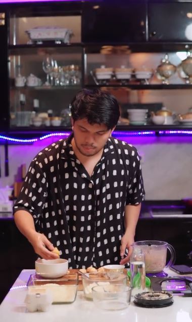 9 Cara Thariq Halilintar bikin bola-bola ayam, cuma pakai 4 bahan