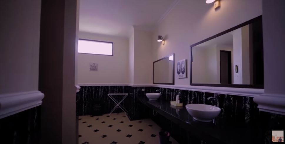 Pindah dekat lokasi syuting Fuji, 11 potret hunian sementara Thariq