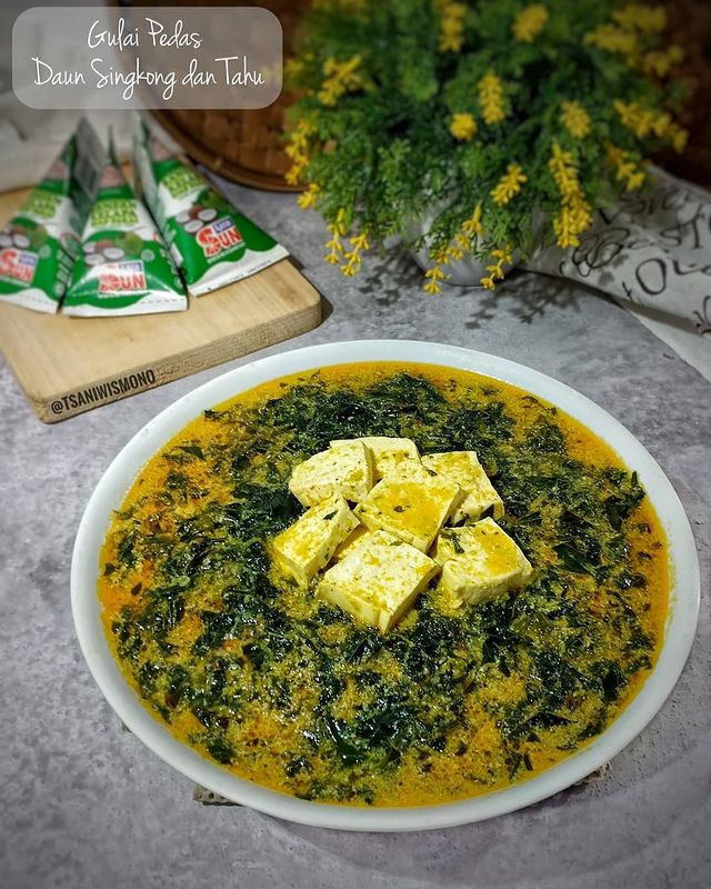 Resep gulai pedas daun singkong dan tahu, cocok jadi menu sehari-hari