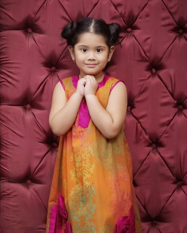 Fotokopi ibunya, 11 potret Almira Yudhoyono dari kecil hingga remaja