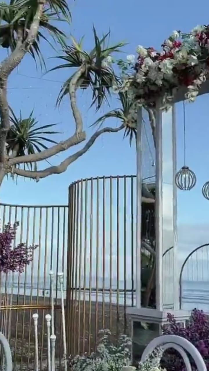 Pilih resor tepi pantai, 9 potret lokasi nikahan Venna Melinda & Ferry