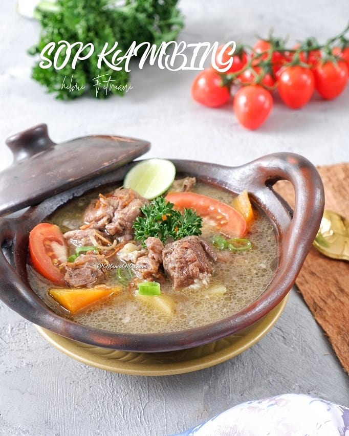 13 Resep olahan daging kambing berkuah, gurih, segar, dan nggak bau