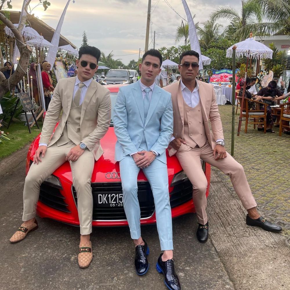 Gaya 9 seleb hadiri pernikahan Venna Melinda dan Ferry Irawan di Bali