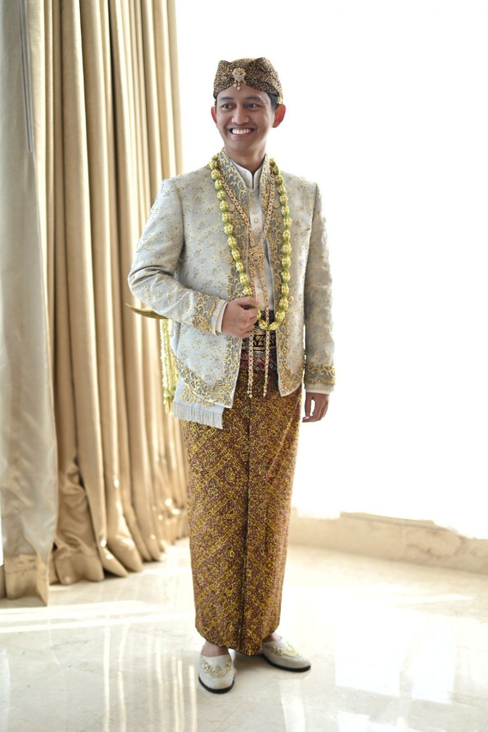 9 Makna desain baju akad Belva & Sabrina, inspirasi Tut Wuri Handayani