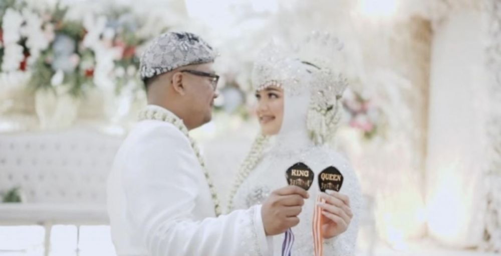 8 Potret pernikahan Dewi Nosar, copet cantik di Preman Pensiun