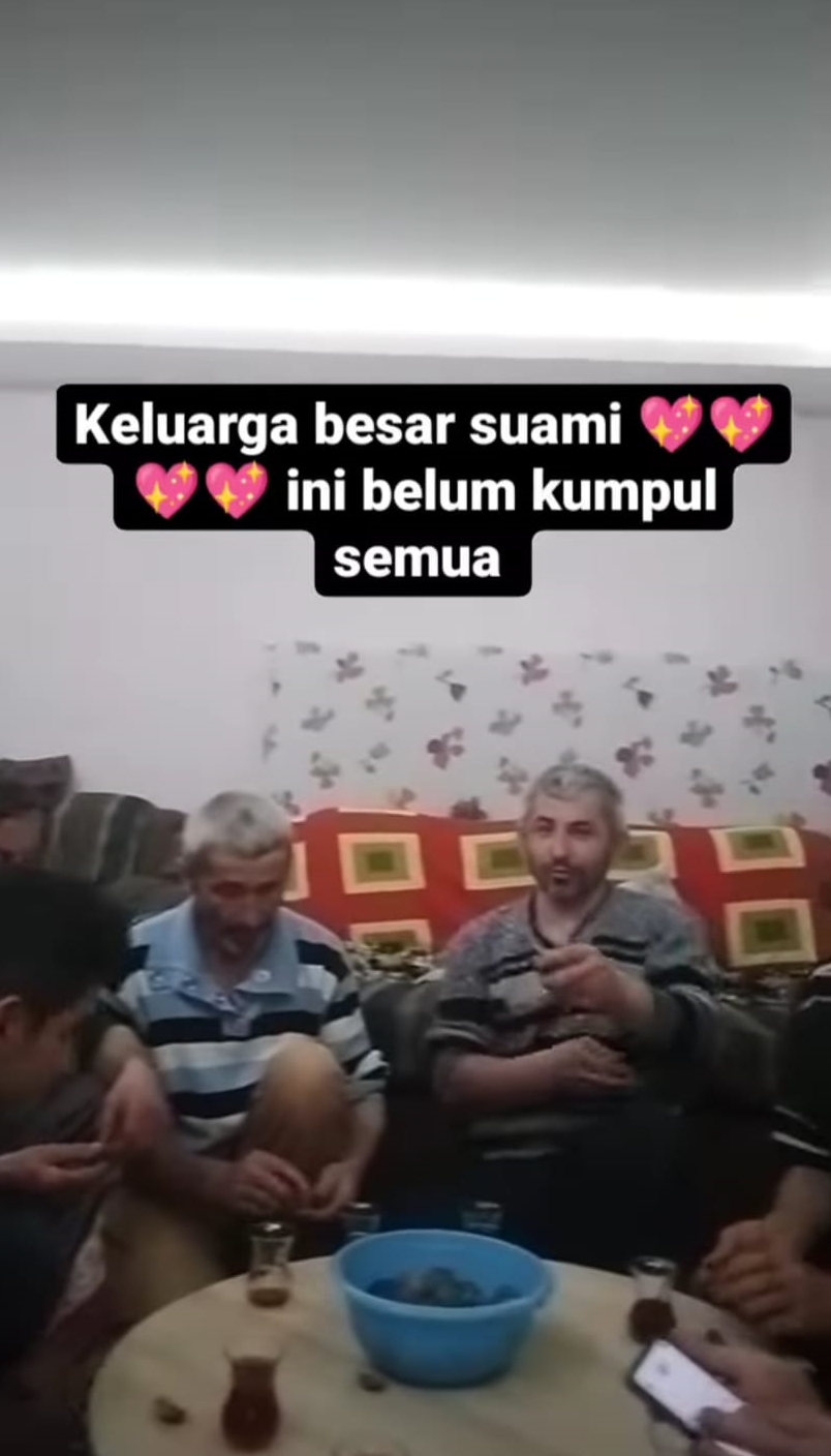 Kini di Turki, ini 9 momen Rohimah kumpul bareng keluarga suami
