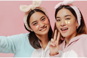 16 Rekomendasi skincare remaja murah harga di bawah Rp 50 ribu, bikin wajah cerah dan bebas jerawat