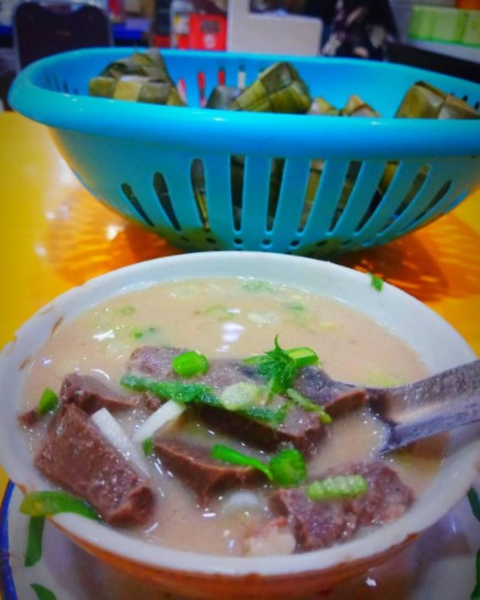 7 Tempat makan coto terkenal di Makassar, harga di bawah Rp 30 ribu