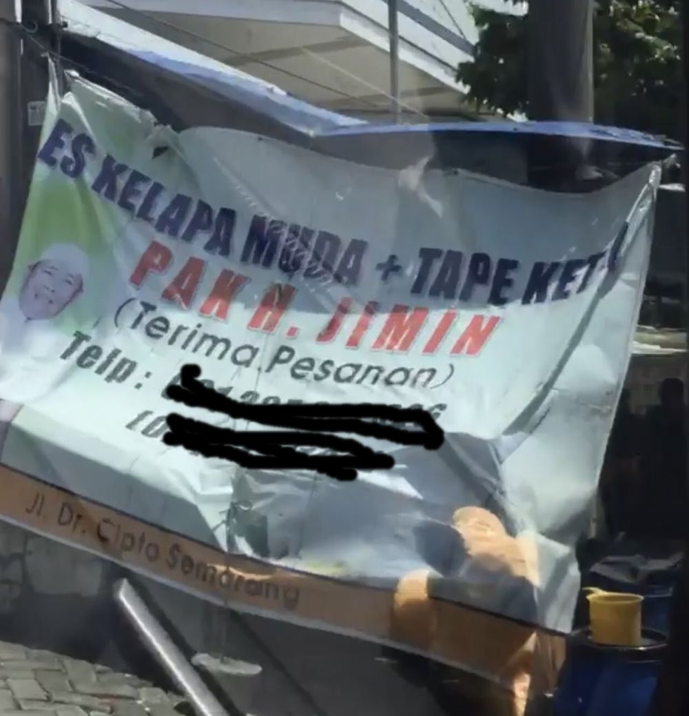 13 Spanduk warung kocak pakai nama idol K-Pop idenya ada-ada saja