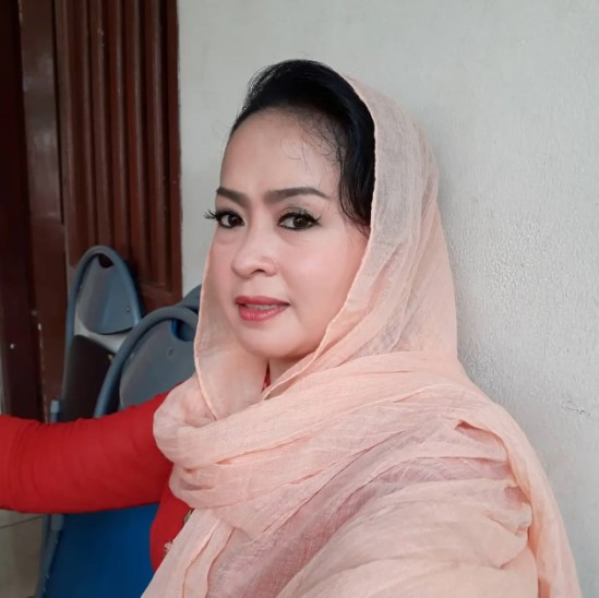 Dulu tambatan hati Mandra di Si Doel, intip 11 transformasi Munaroh