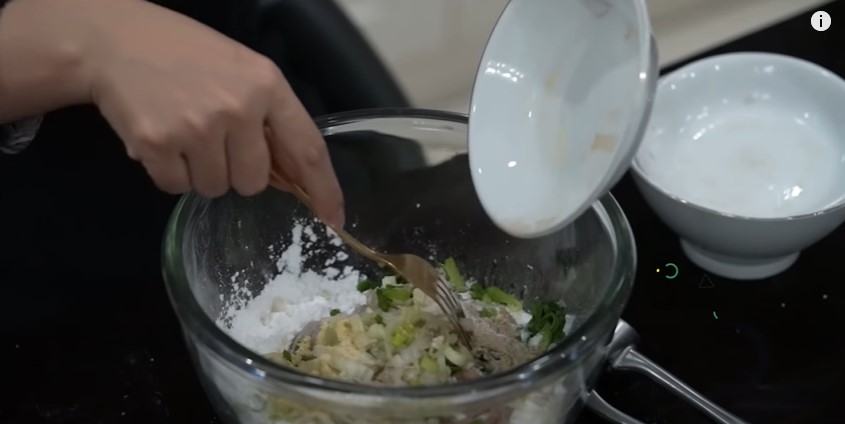 11 Cara Shanty Denny bikin batagor ala abang-abang ini praktis