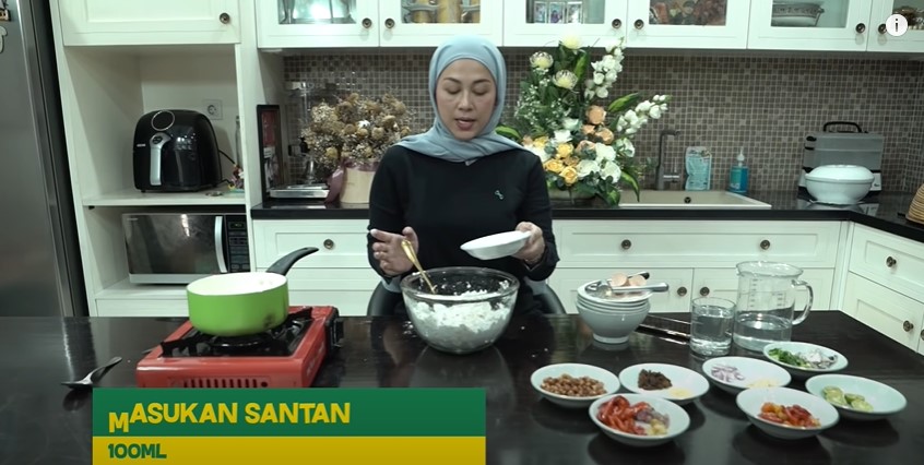 11 Cara Shanty Denny bikin batagor ala abang-abang ini praktis