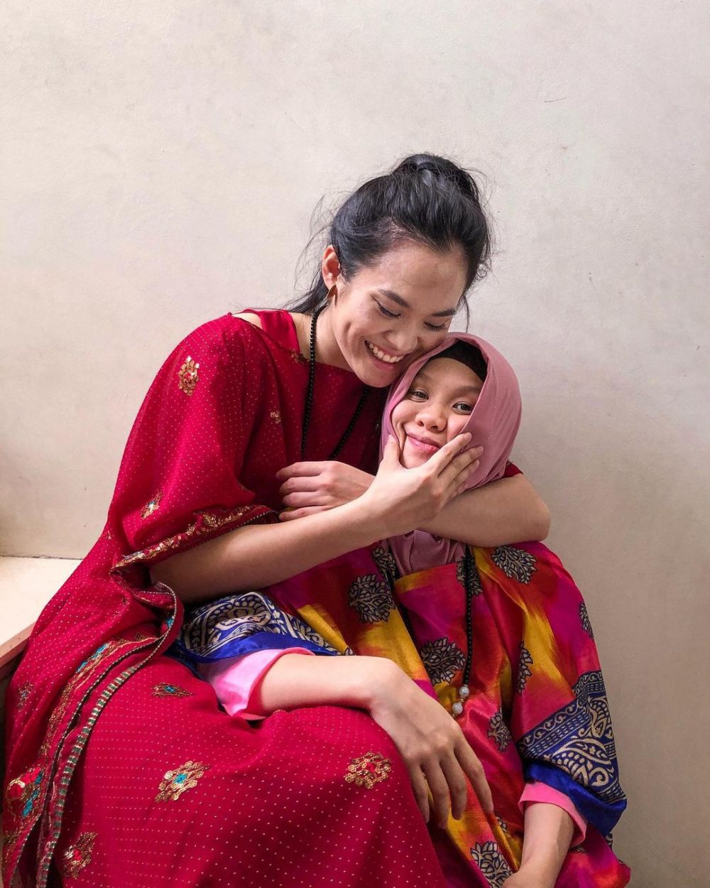 7 Potret Sheryl Sheinafia dan kakak, difabel yang jadi petani sukses