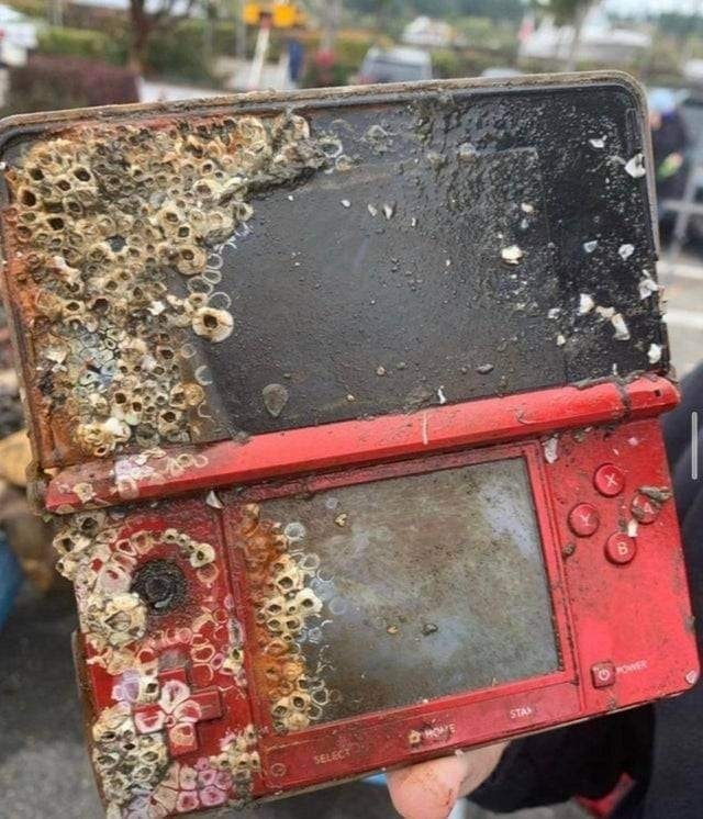 13 Potret nyeleneh barang jadi rusak, alasannya ada aja