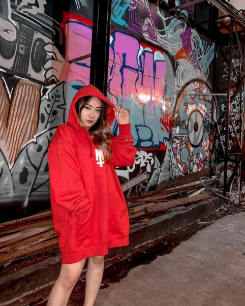 9 Potret Susyen Regina, selebgram cantik mantan tunangan Indra Kenz