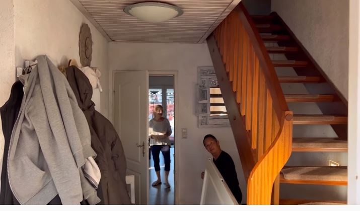 9 Potret rumah orang tua Jennifer Bachdim di Jerman, konsepnya unik