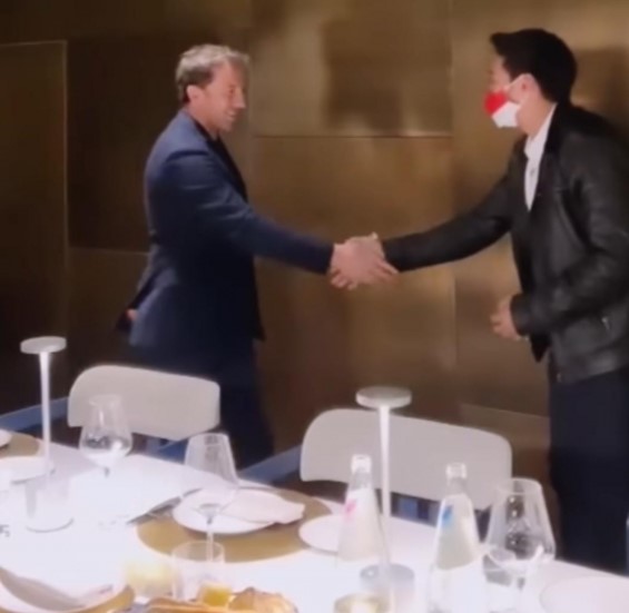 9 Momen Caesar Hito bertemu Alessandro Del Piero di Milan