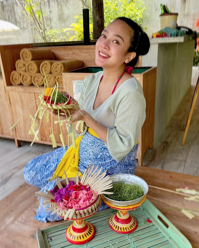 Hamil anak pertama, intip 9 momen bahagia Dea Ananda babymoon di Bali