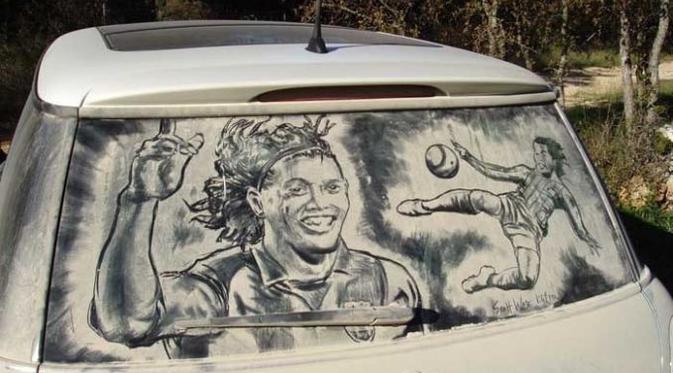 9 Gambar di belakang mobil berdebu ini hasilnya keren, estetik