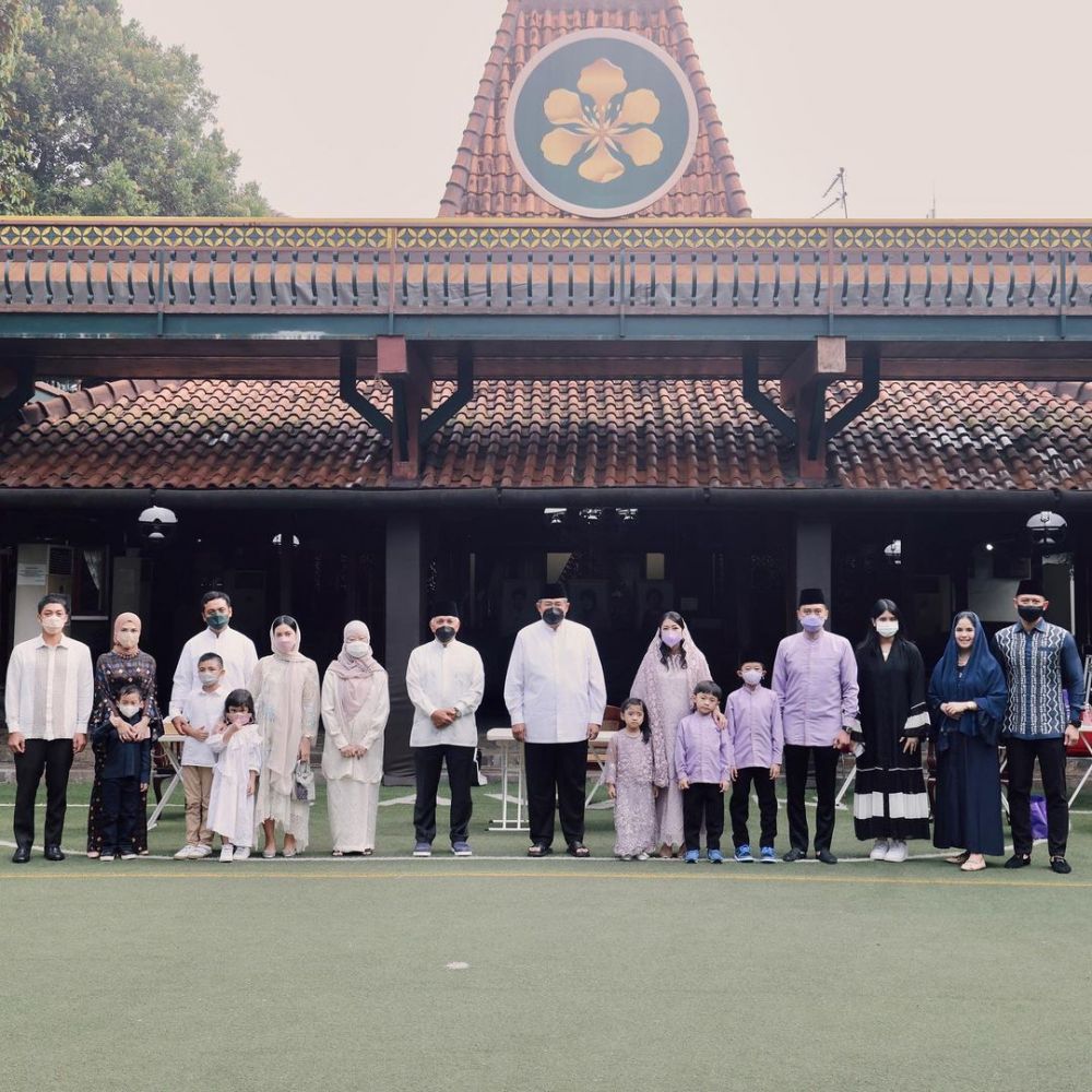 Hamil anak keempat, ini 9 momen tasyakuran 4 bulanan Aliya Rajasa