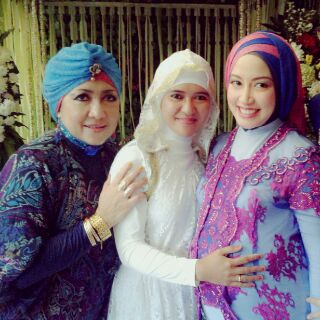 Gaya outfit hamil 9 mantan artis cilik, Nikita Willy casual chic