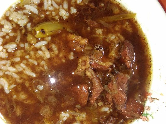 7 Tempat makan rawon legendaris di Surabaya, ada yang buka 24 jam