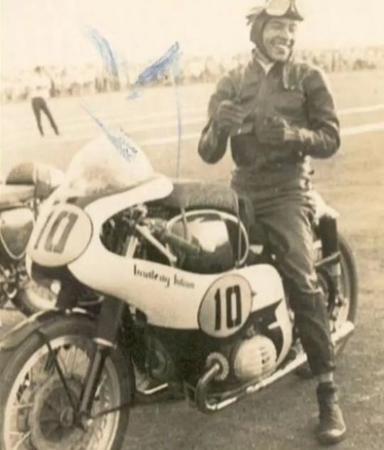 11 Potret Tjetjep Heriyana, juara GP Macau 1970 asal Indonesia