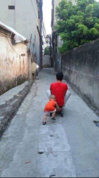 11 Potret lucu orang dewasa bertingkah bak bocah ini bikin heran