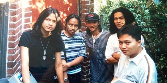 Ulang tahun ke-28, ini 11 potret lawas band Gigi